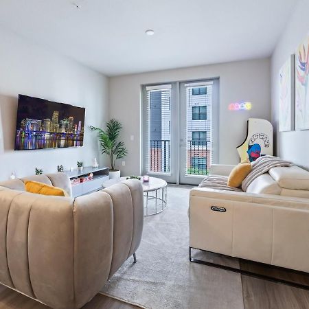 Апартаменты Tropicana Field 2 Bed In Dwtwn With Free Parking Сент-Питерсберг Экстерьер фото