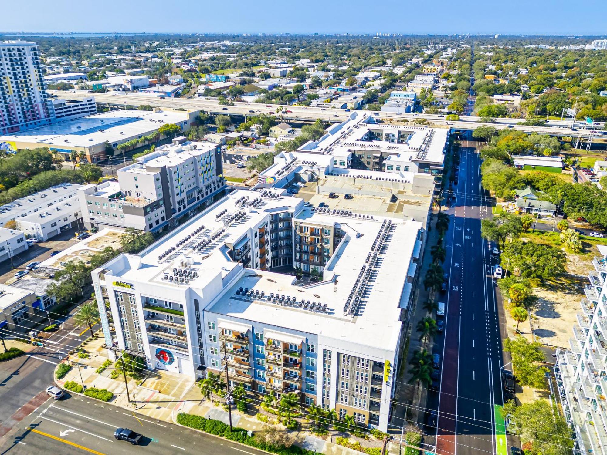 Апартаменты Tropicana Field 2 Bed In Dwtwn With Free Parking Сент-Питерсберг Экстерьер фото